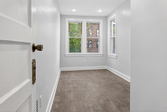Building Photo - 12 E 49th St