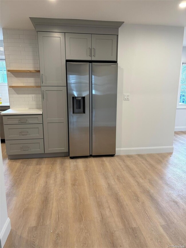 Building Photo - 1353 Old Northern Blvd