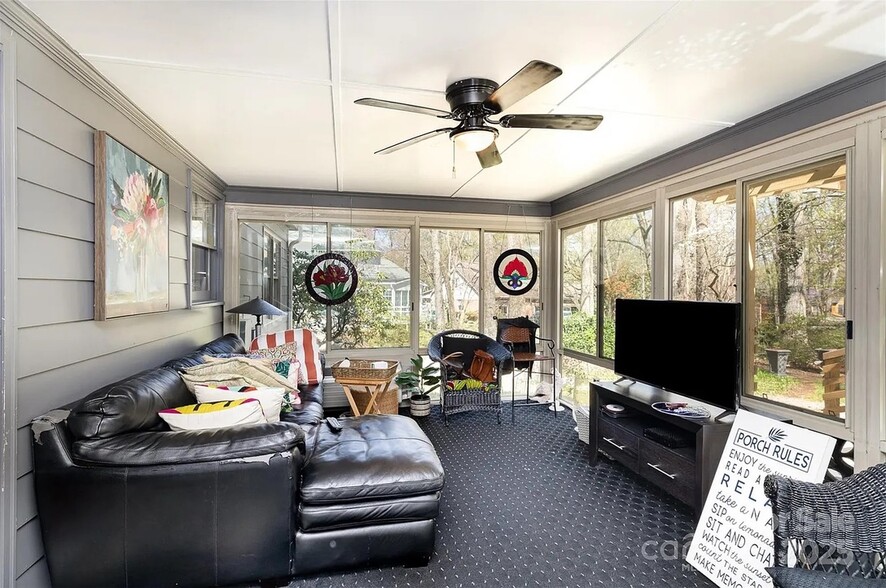 Building Photo - 929 Autumnwood Ln