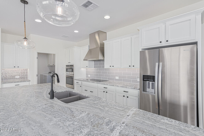 Building Photo - 4122 Desert Moon Dr
