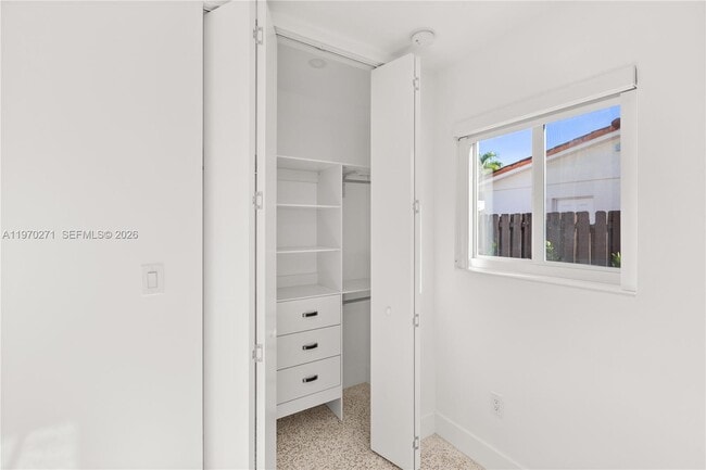 Building Photo - 6030 SW 109th Ct