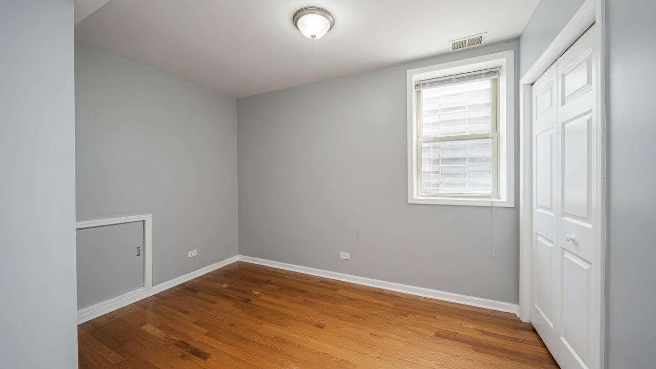 Building Photo - 3727 N Ashland Ave