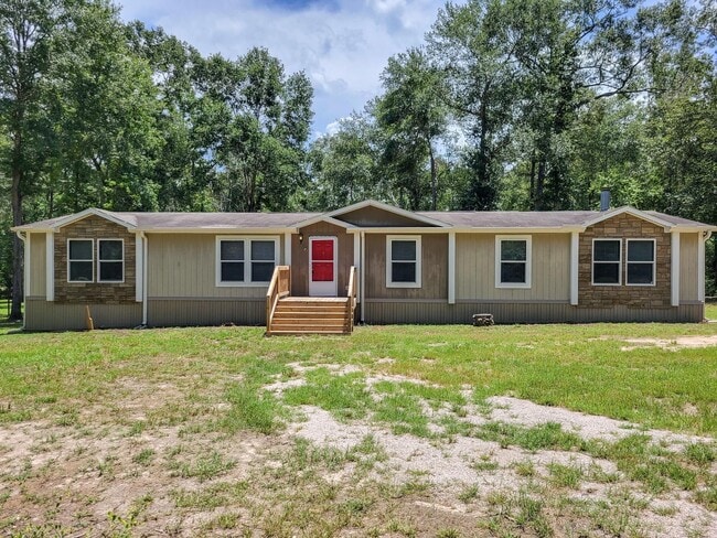 Primary Photo - 10754 Lake Shore Dr