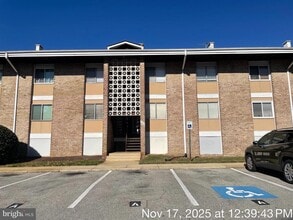 Building Photo - 545 Wilson Bridge Dr