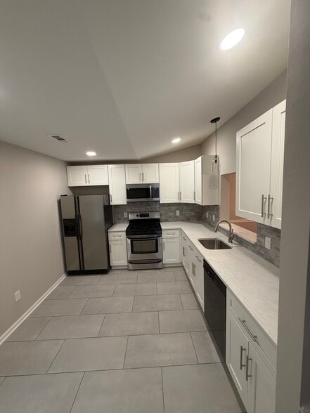 New Kitchen - 514 Cedar Hollow Dr