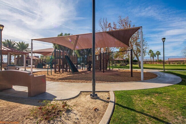 Building Photo - 83721 Mirabella Dr