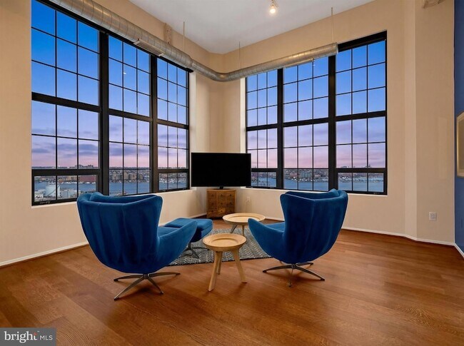 Building Photo - 1200 Steuart St