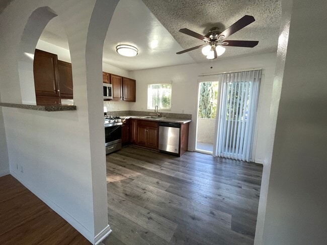 Interior Photo - 271 Parke St
