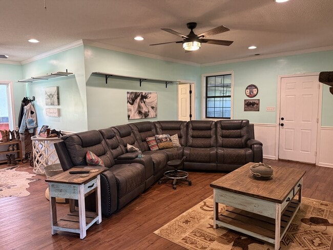 Building Photo - 10675 Baxter-Durrence Rd