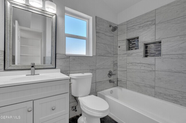 Building Photo - 12077 Castle Keep Cir