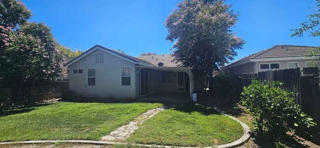Building Photo - 5796 Bridgecross Dr