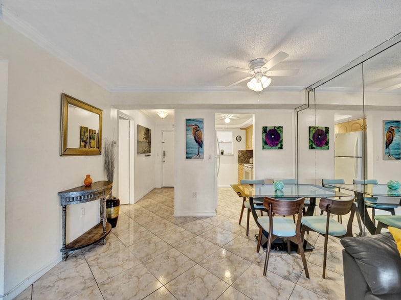 Building Photo - 201 178th Dr