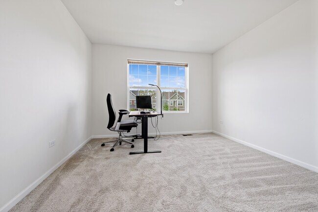 Building Photo - 25451 Medinah Ln