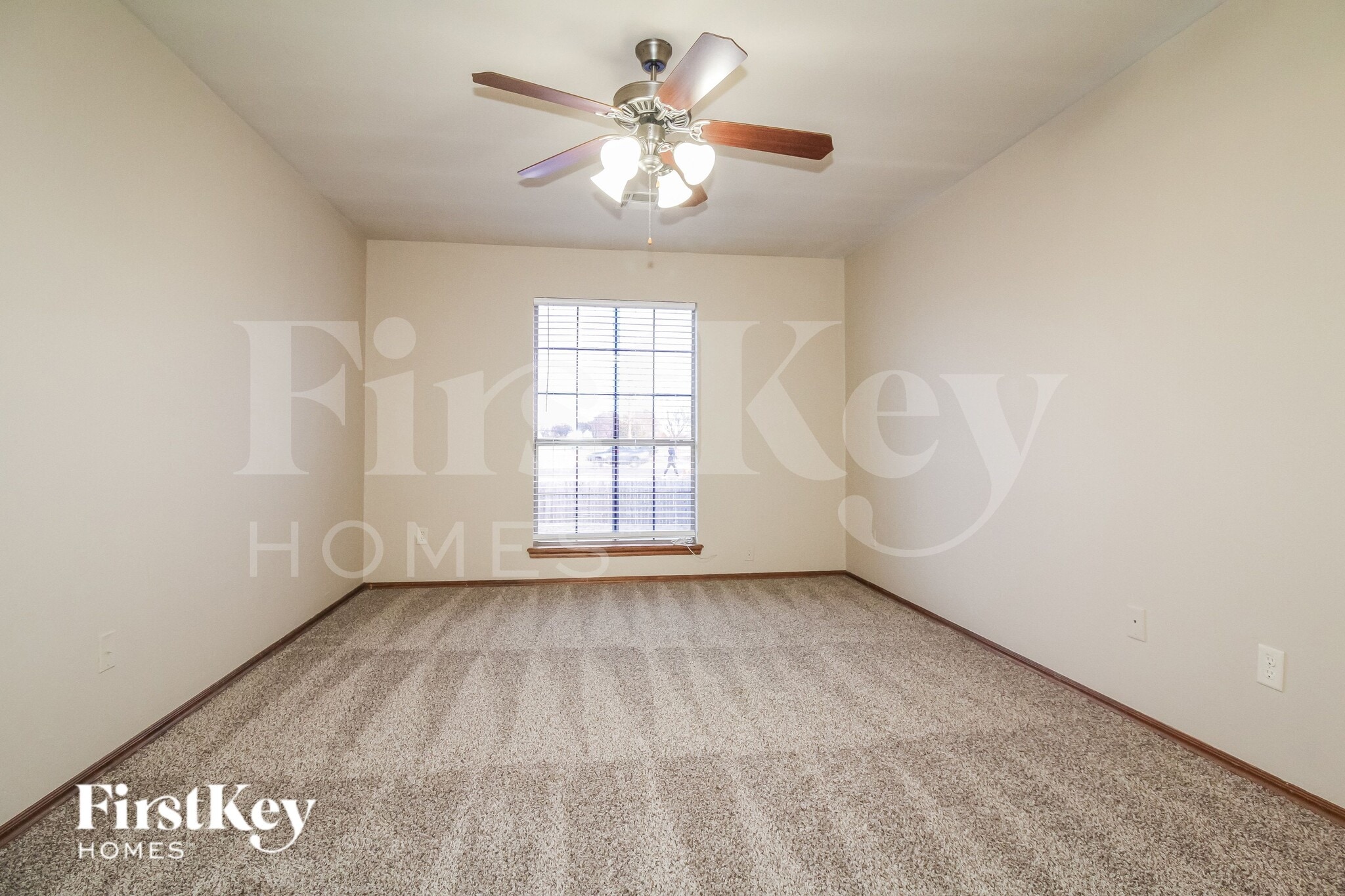 Building Photo - 2504 Tyler Ln