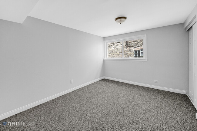 Building Photo - 135 Custer Ave