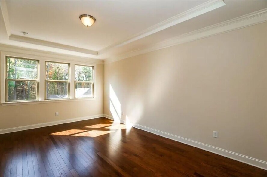 Building Photo - 5532 Cameron Parc Dr