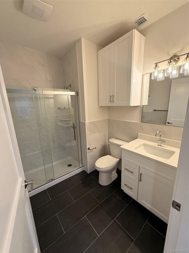 Building Photo - 122 Greenwich Ave