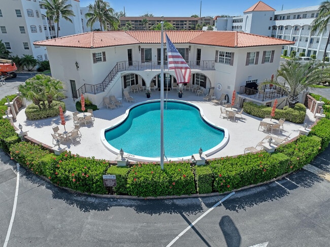 Building Photo - 28 Yacht Club Dr