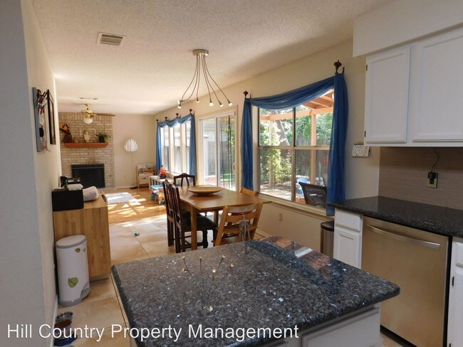 Building Photo - 13218 Tamayo Dr