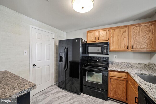 Building Photo - 1058 Norwood Ct