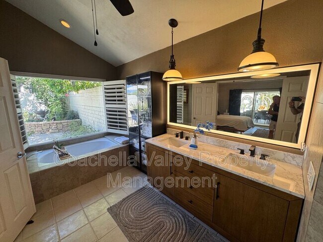 Building Photo - 43584 Via Magellan Dr