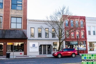 Building Photo - Putnam Realty - 114 1/2 Putnam Street