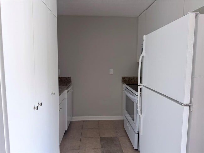 Building Photo - 141 Fernery Rd