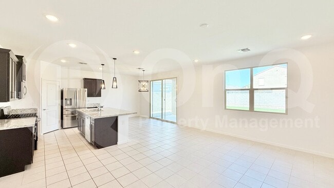 Building Photo - 40414 W Sunland Dr