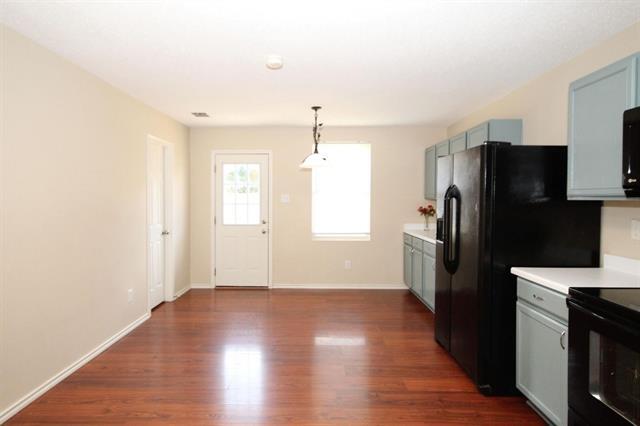 Building Photo - 1724 Rolling Brook Dr
