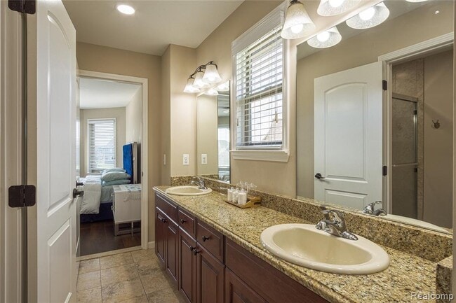 Building Photo - 15357 Prentice Ct