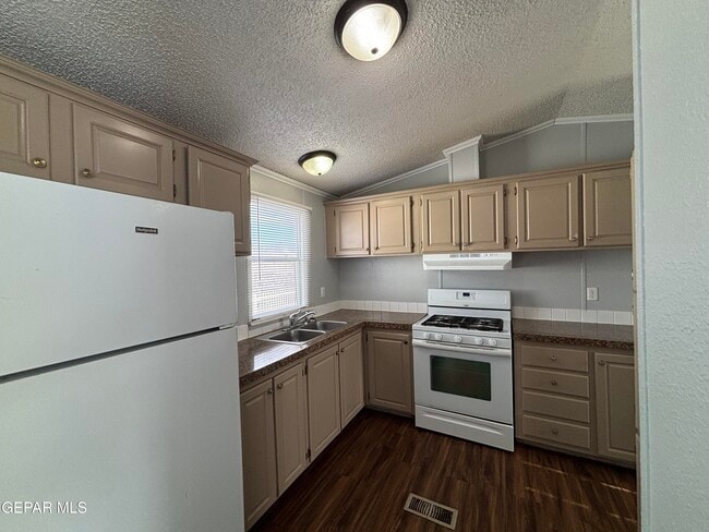 Building Photo - 850 Talbot Ave