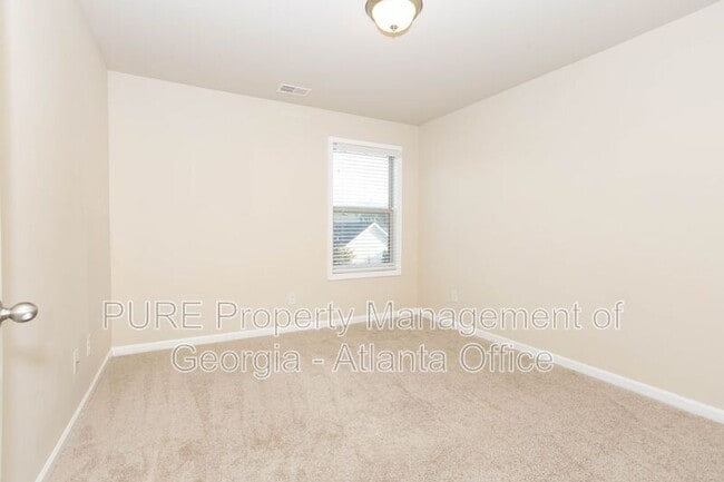 Building Photo - 195 Orchard Dr