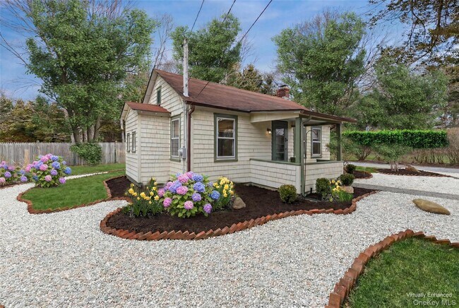 Building Photo - 424 Main St