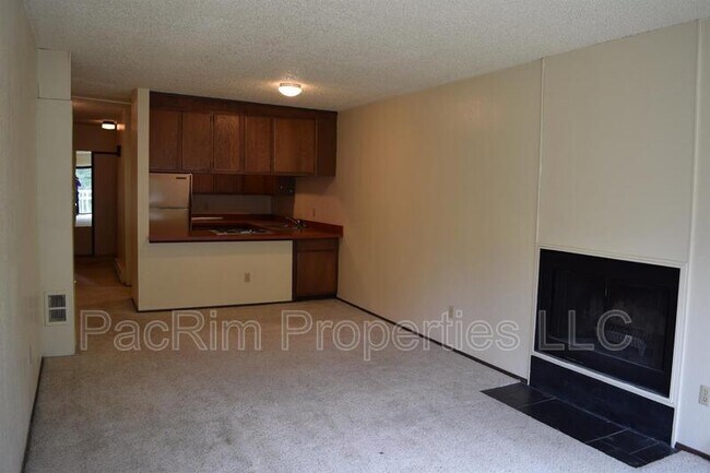 Building Photo - 2638 Forrest Park Drive