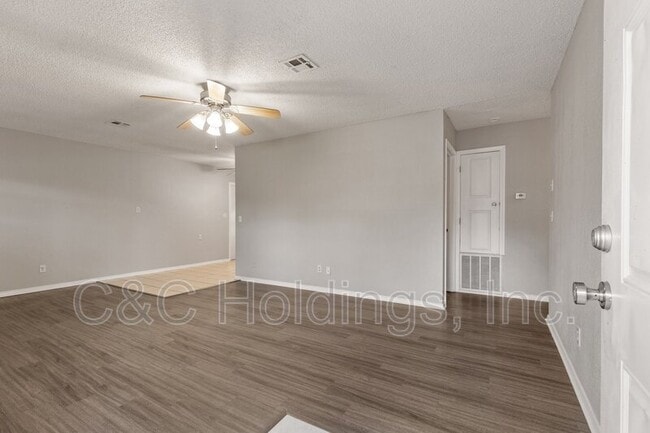 Building Photo - 2427 S 126th E Ave