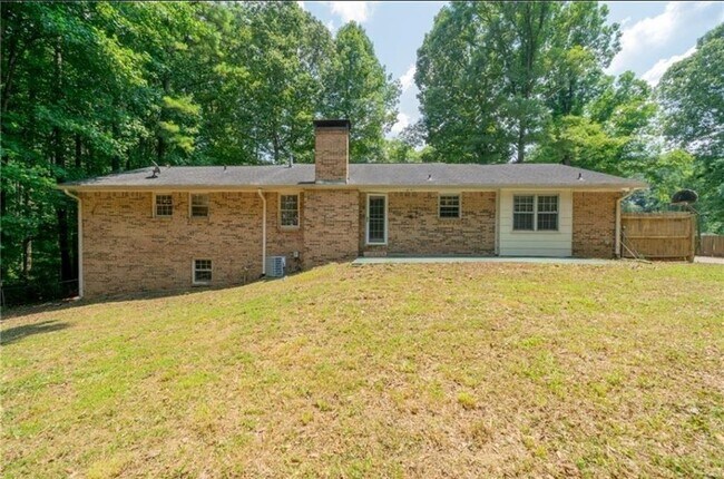 Building Photo - 783 Rebecca St NW