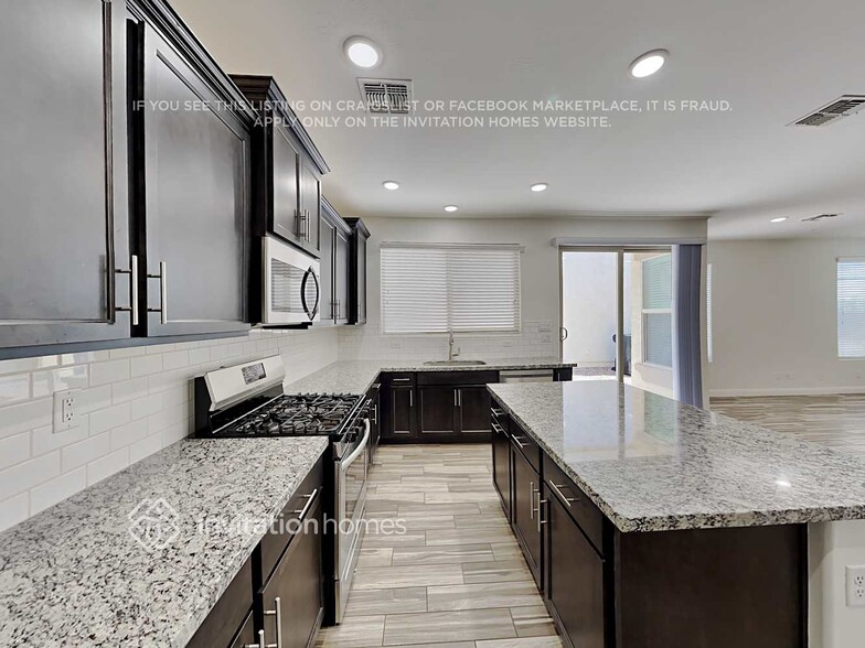 Building Photo - 5040 S Turbine