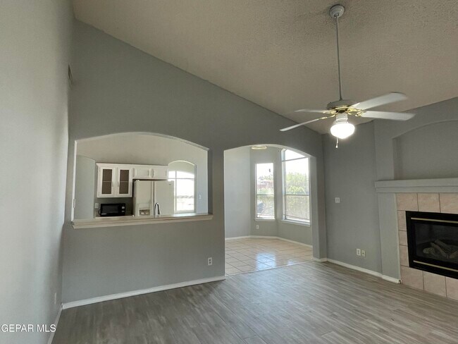 Building Photo - 3701 Trina Pl