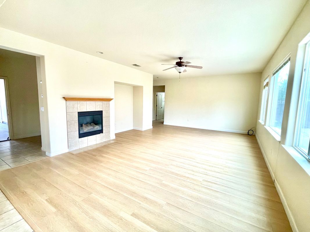 Building Photo - 1435 San Diego St