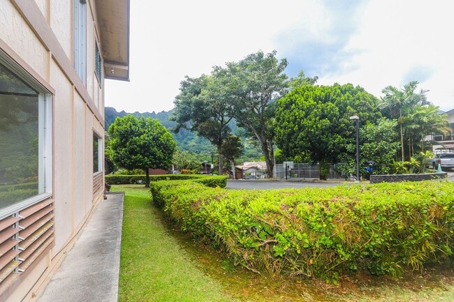 Building Photo - Kaneohe Woods – 3BR/2.5BA home with Mounta...