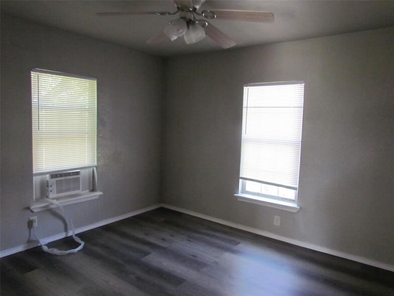 Building Photo - 1107 Beech St