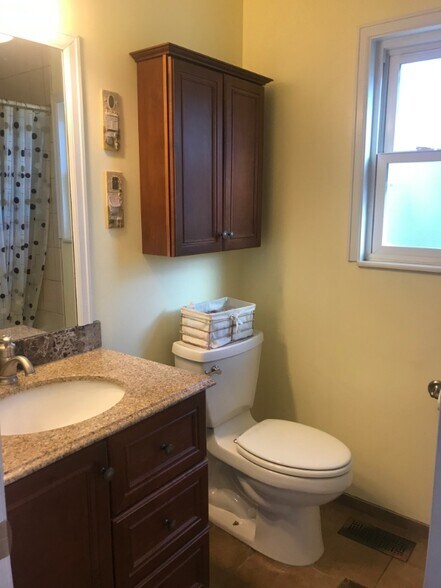 Building Photo - 13131 E Florida Ave