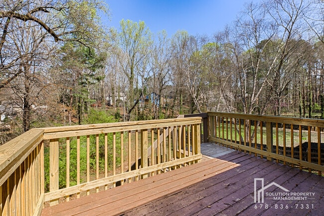 Building Photo - 6080 Stone Wood Dr NW