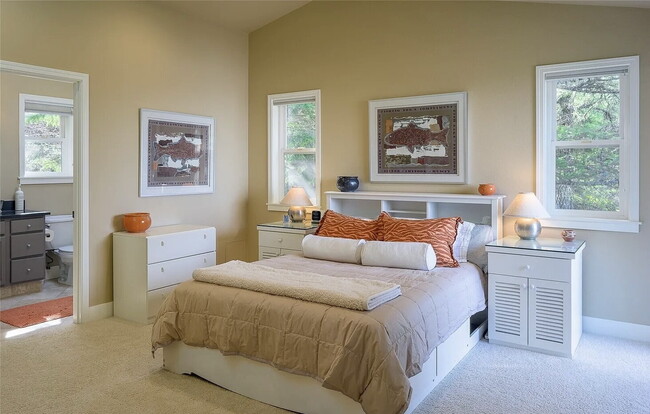 Building Photo - Private Orcas Island home with scenic views and tranquil outdoor space