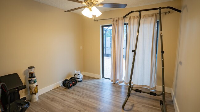 Building Photo - 8844 Marge Ct