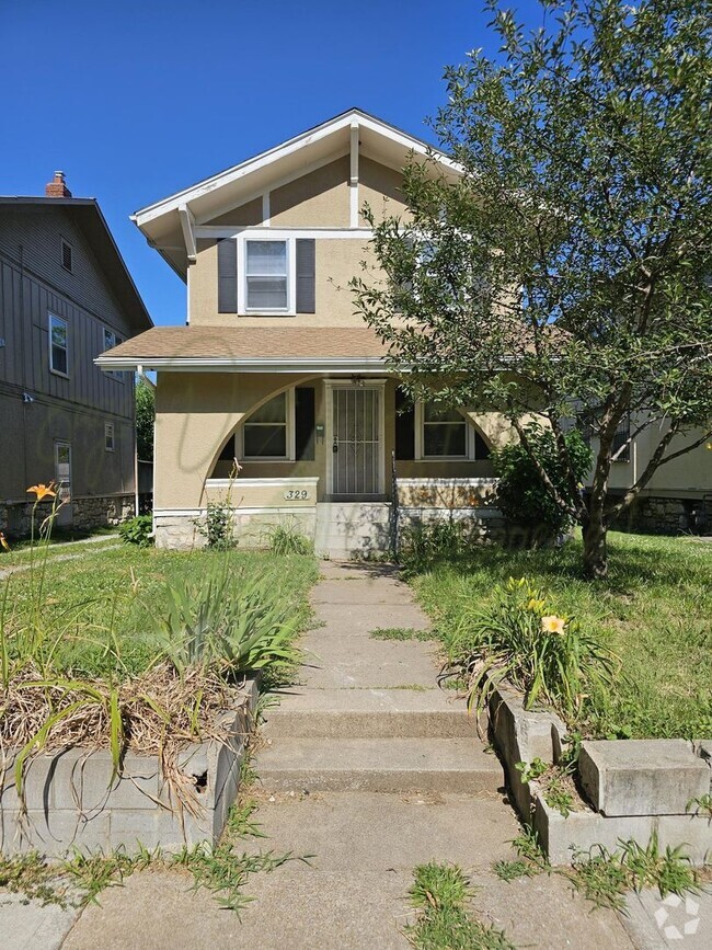 Building Photo - BEAUTIFUL 2-STORY HOME!!!
