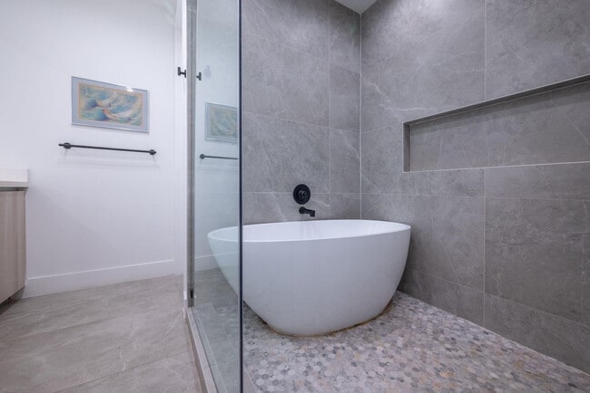 Building Photo - 6864 SW 80th St