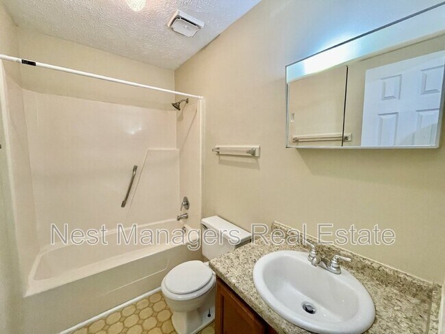 Building Photo - 5846 Aftonshire Dr