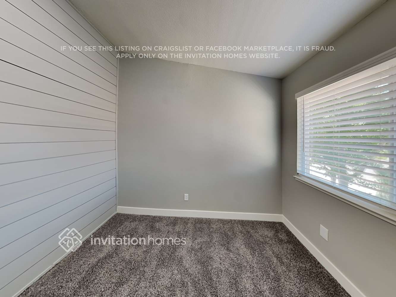 Building Photo - 4821 Laguna W Way