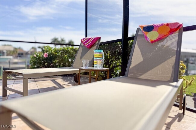 Building Photo - 3517 SE 18th Ave